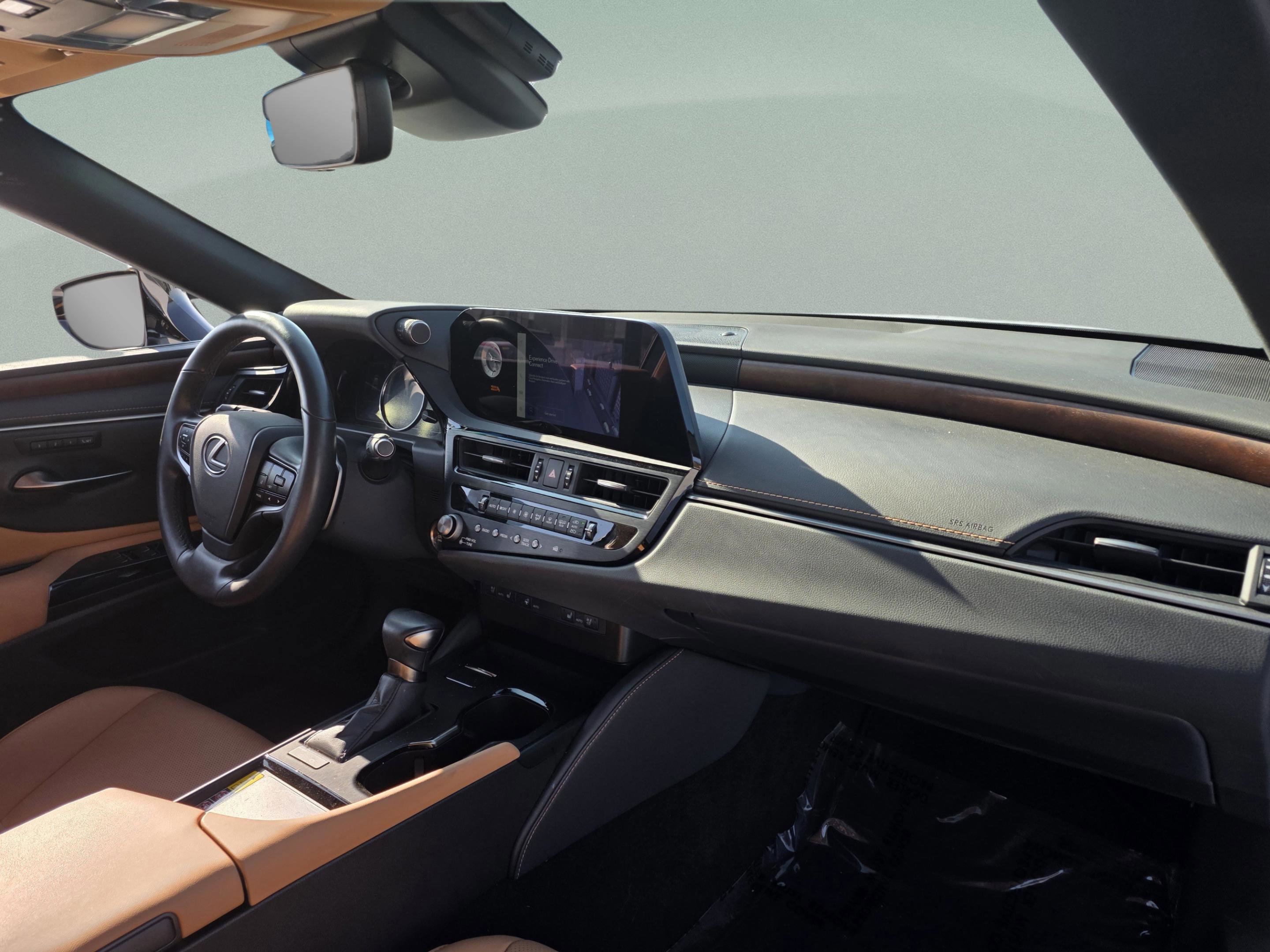 Used 2025 Lexus ES 350 w/ Premium Package image 27