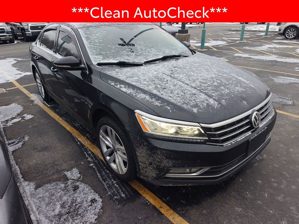 Used 2018 Volkswagen Passat 2.0T SE image 3