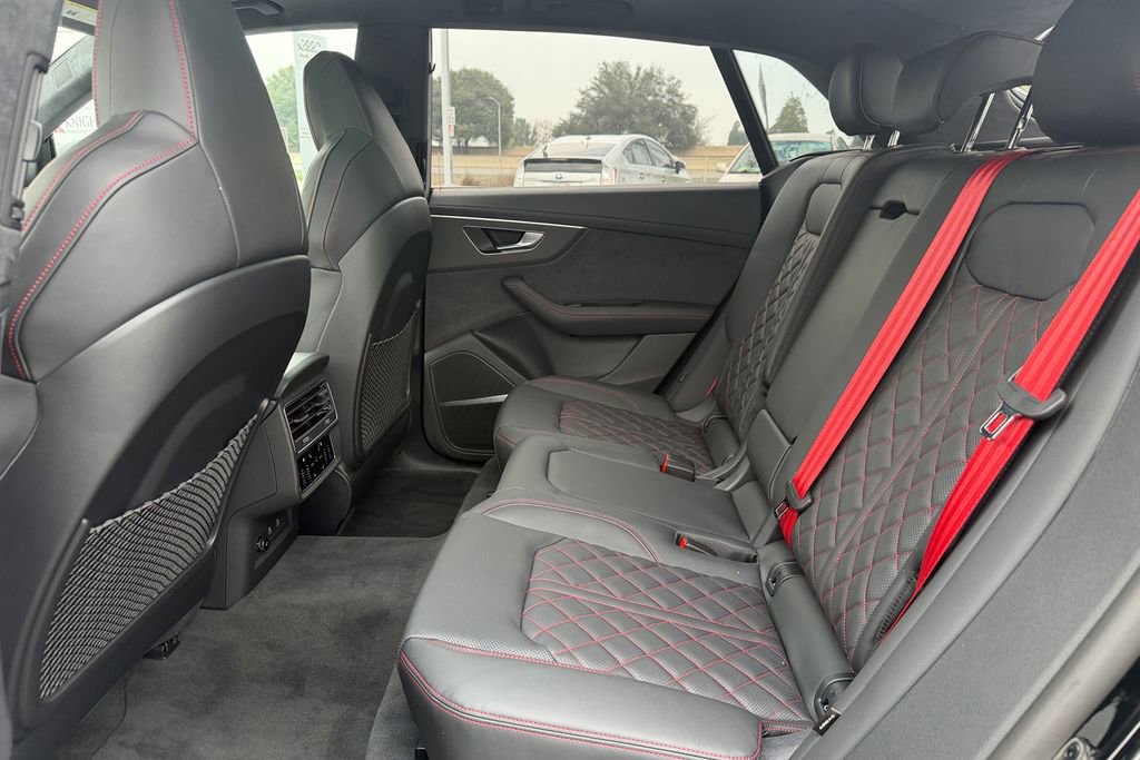 New 2026 Audi SQ8 Prestige image 27