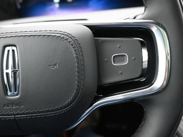 New 2025 Lincoln Nautilus Premier w/ Equipment Group 102A AWD/4WD image 23