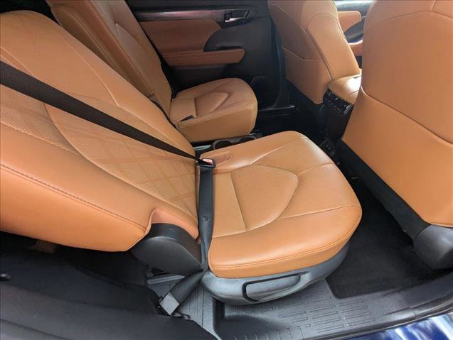 Used 2020 Toyota Highlander Platinum image 20
