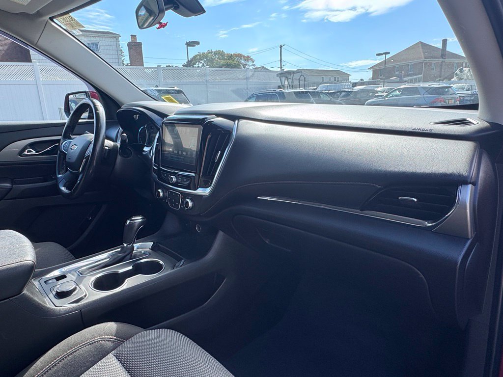 Used 2019 Chevrolet Traverse LT AWD/4WD image 18