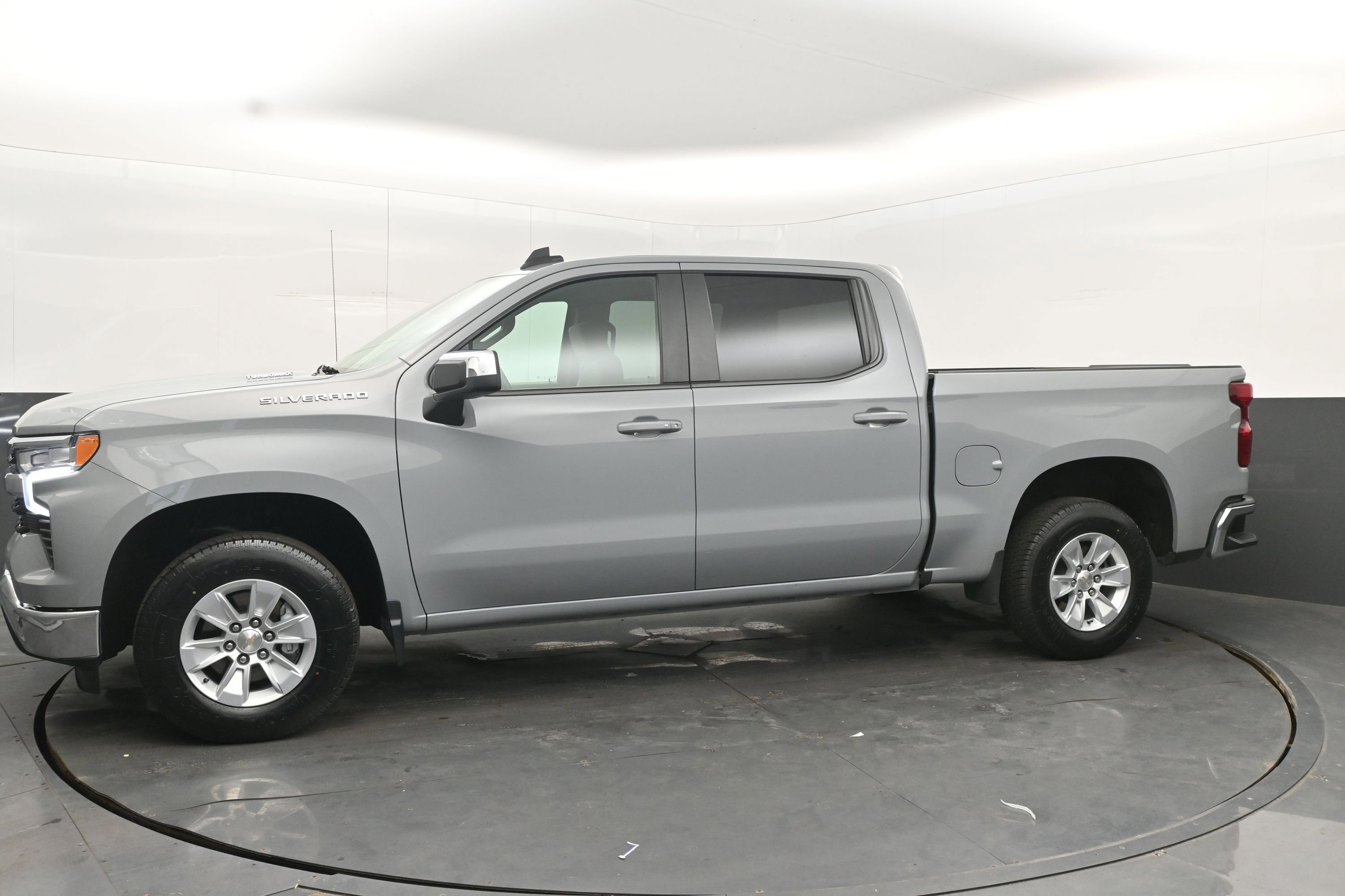 Used 2024 Chevrolet Silverado 1500 LT w/ Protection Package image 5