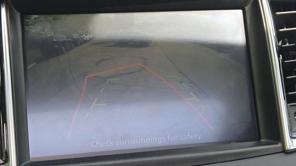 Certified 2025 INFINITI QX55 Luxe AWD/4WD image 9