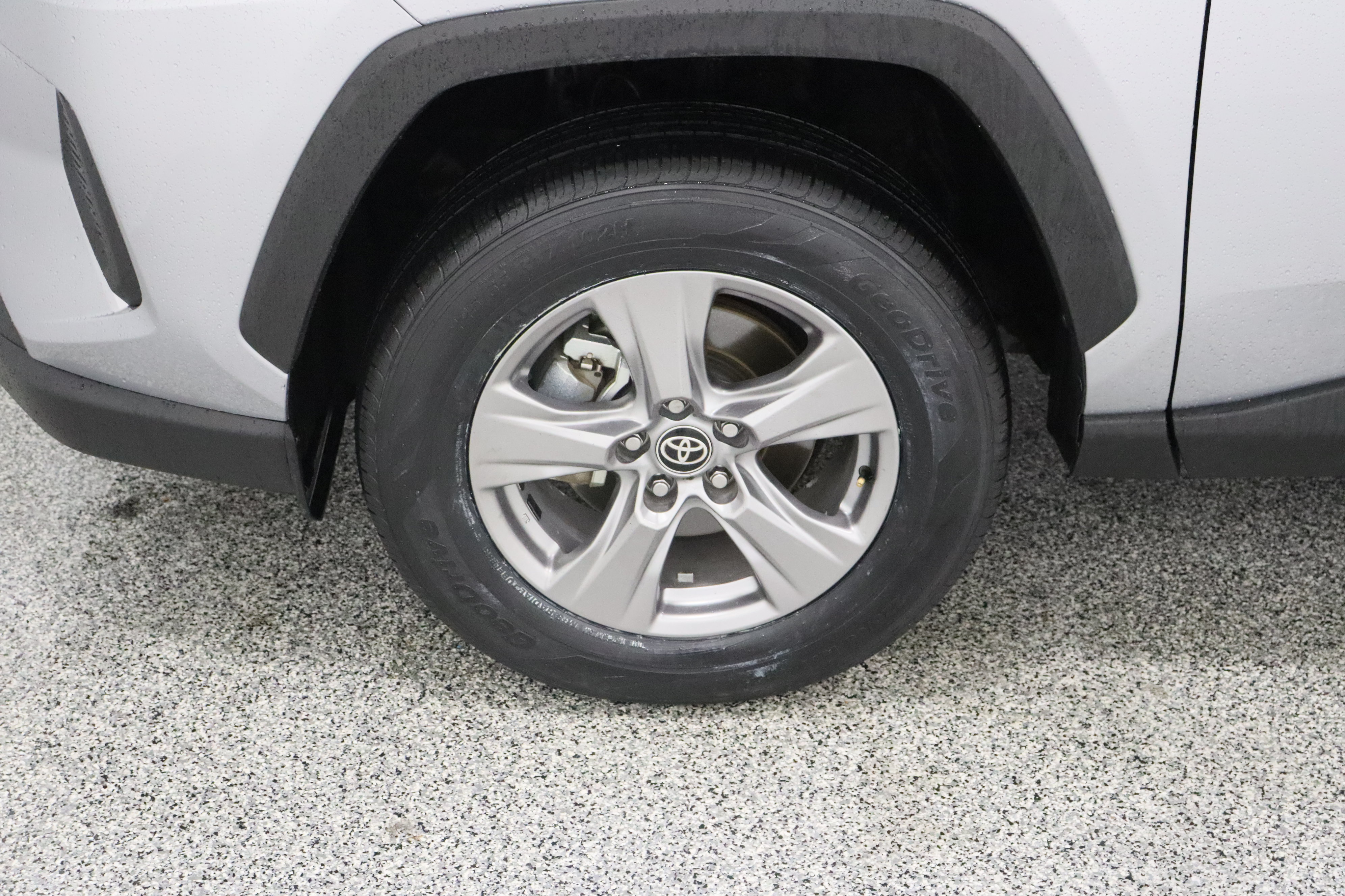 Used 2025 Toyota RAV4 XLE w/ Convenience Package AWD/4WD image 11
