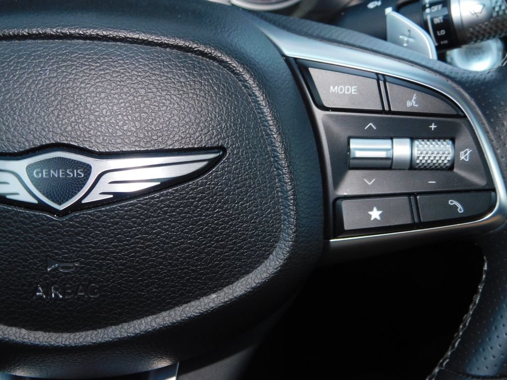 Used 2025 Genesis G70 2.5T AWD/4WD image 25
