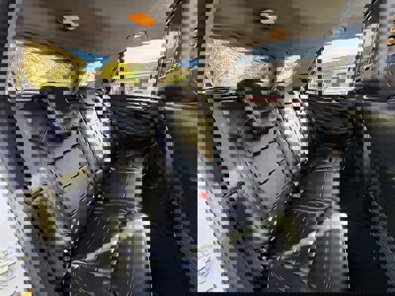 Used 2012 Mercedes-Benz ML 550 4MATIC image 24