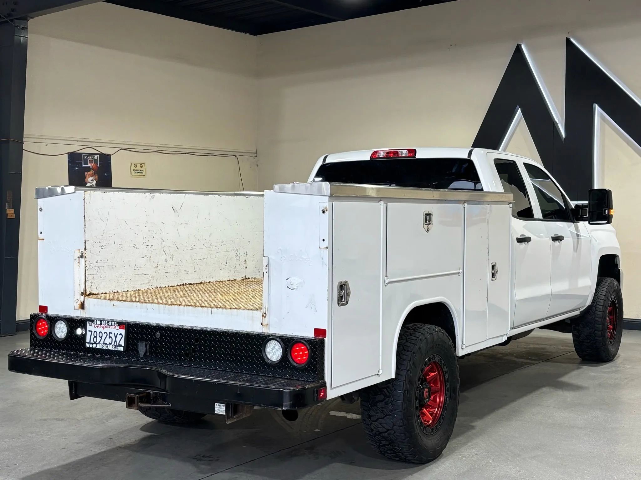 Used 2019 Chevrolet Silverado 2500 W/T w/ WT Convenience Package AWD/4WD image 4