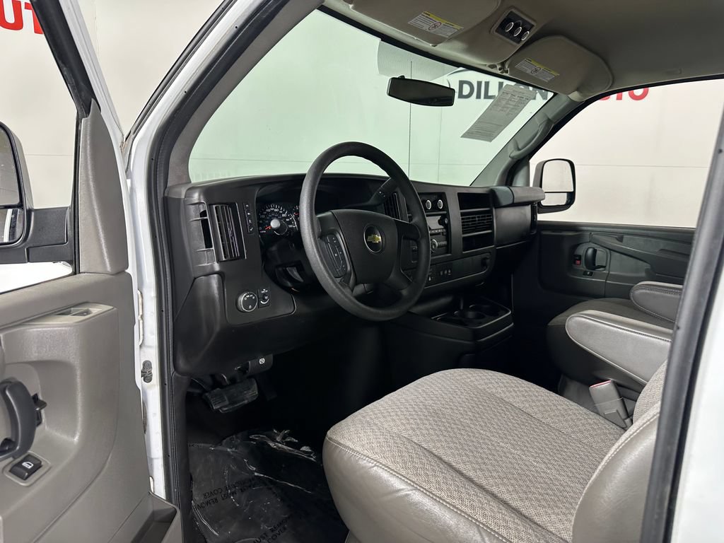 Used 2014 Chevrolet Express 2500 LT w/ LT Preferred Equipment Group RWD image 15