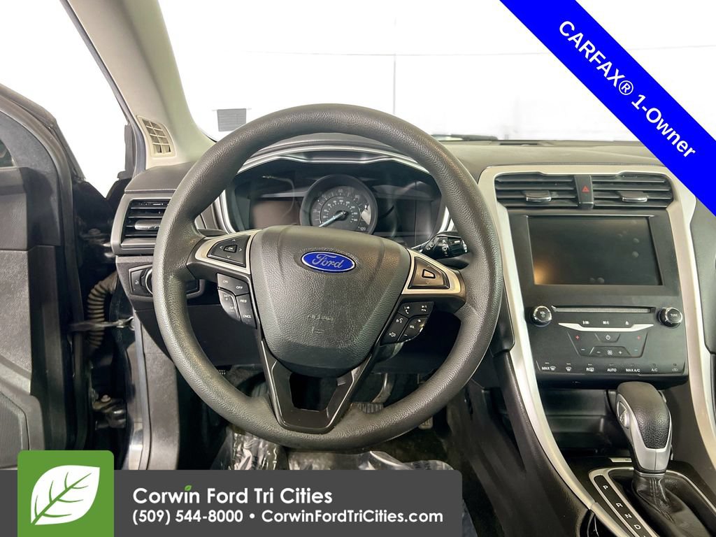 Used 2013 Ford Fusion SE FWD image 25