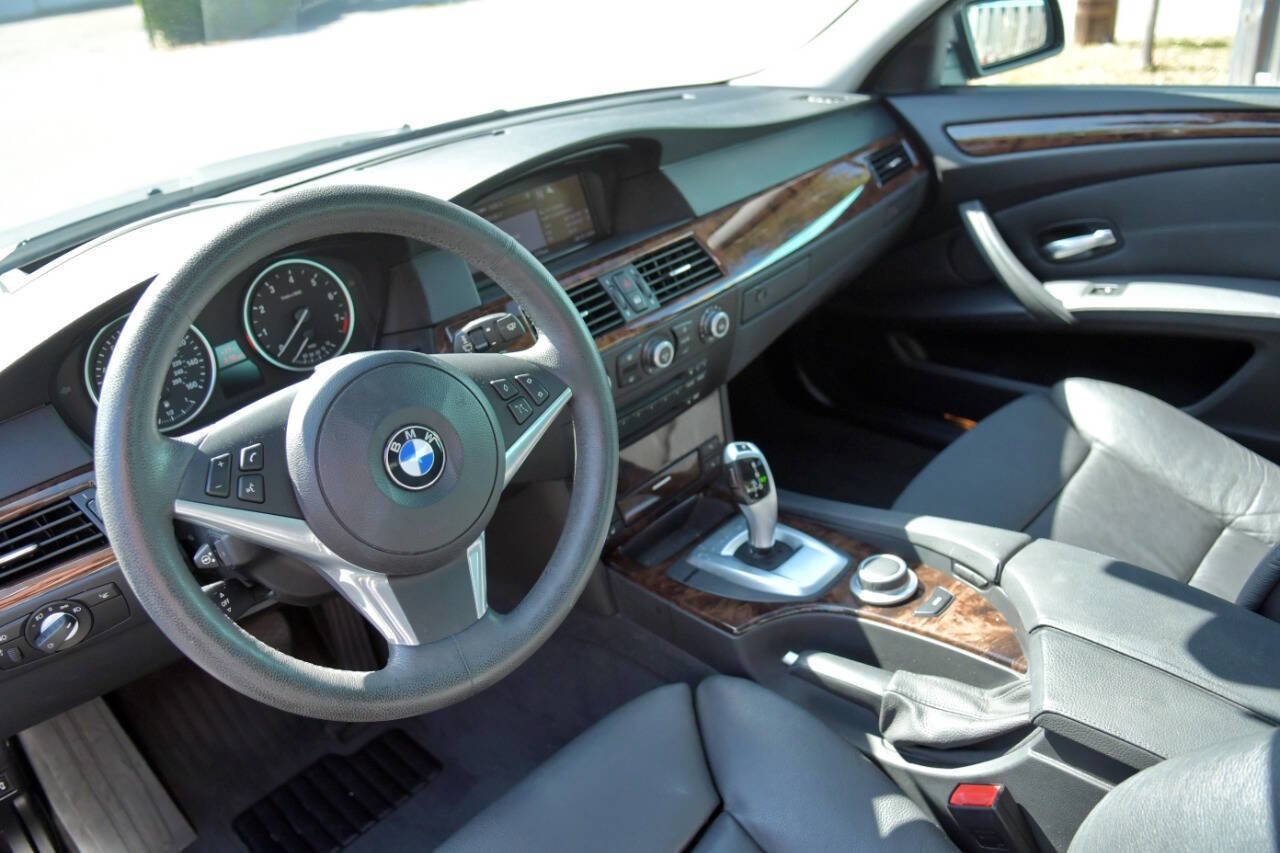 Used 2008 BMW 535xi Sedan w/ Premium Pkg image 22
