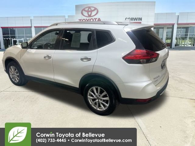 Used 2017 Nissan Rogue SV video 3