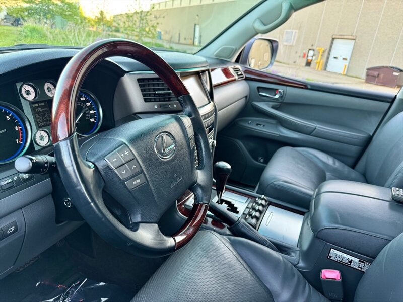 Used 2010 Lexus LX 570 4WD image 17