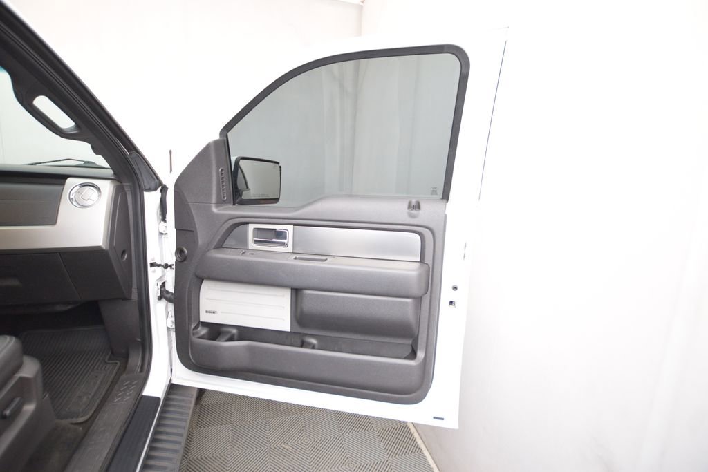Used 2014 Ford F150 FX4 w/ Equipment Group 402A Luxury image 15