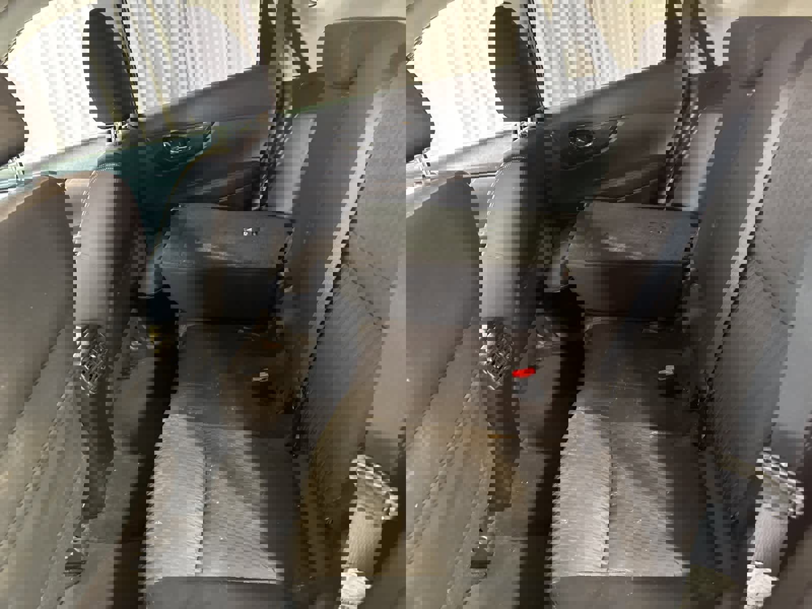 Used 2017 Nissan Rogue SV image 15