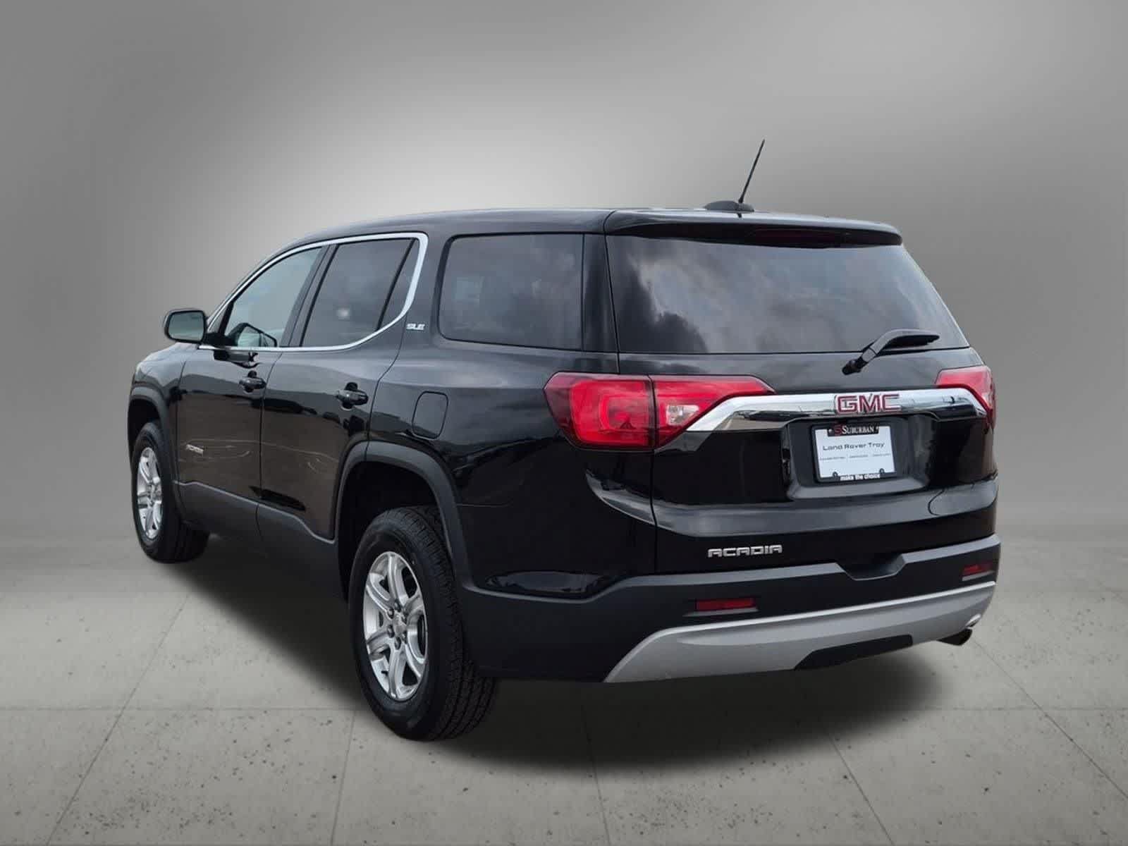 Used 2019 GMC Acadia SLE FWD image 4