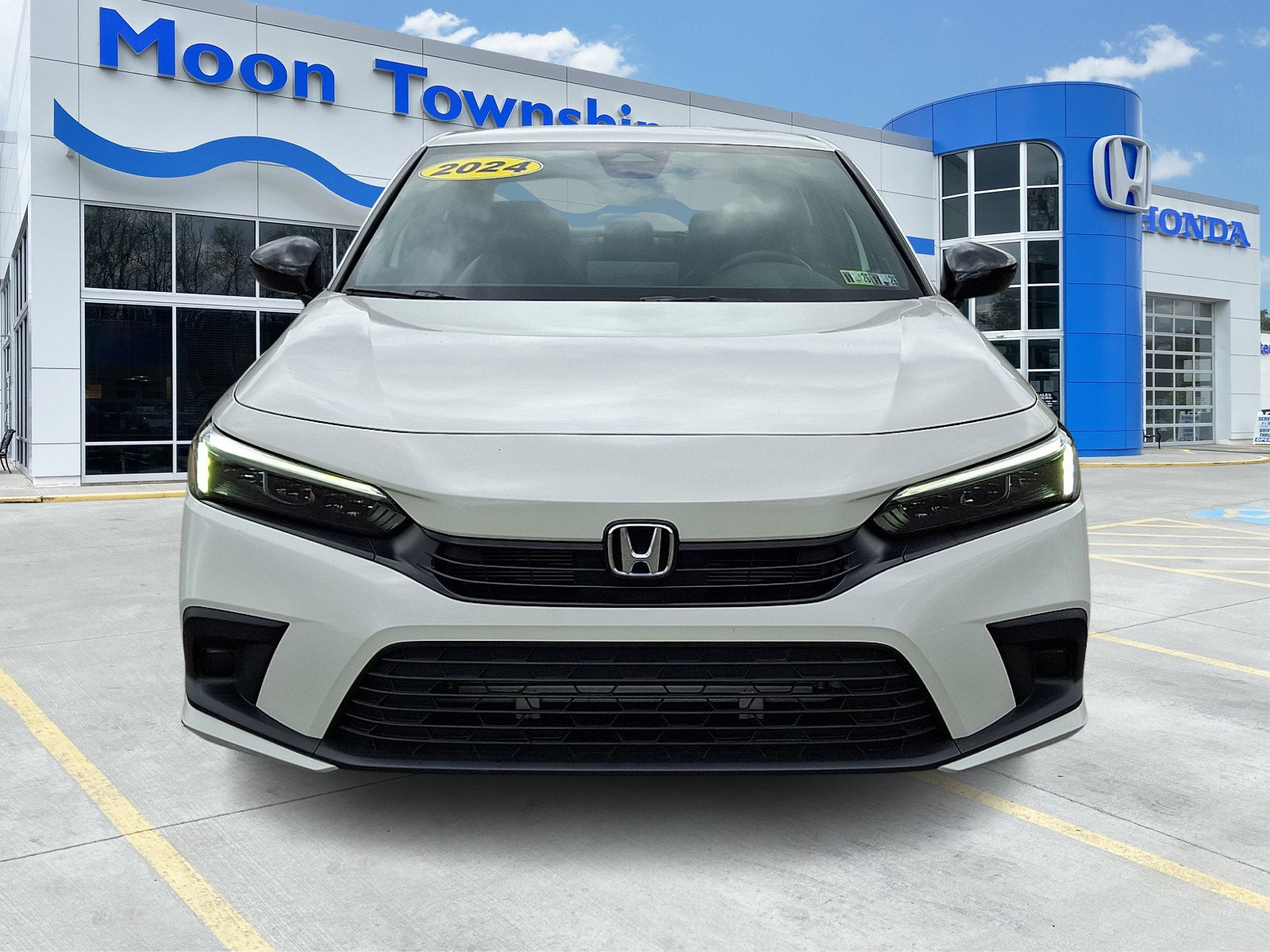Used 2024 Honda Civic Sport image 2