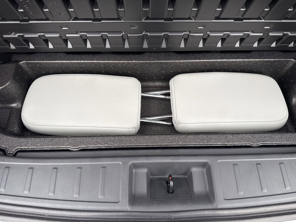 New 2025 Mitsubishi Outlander SE image 32