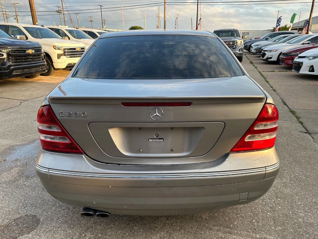 Used 2007 Mercedes-Benz C 230 Sedan image 6