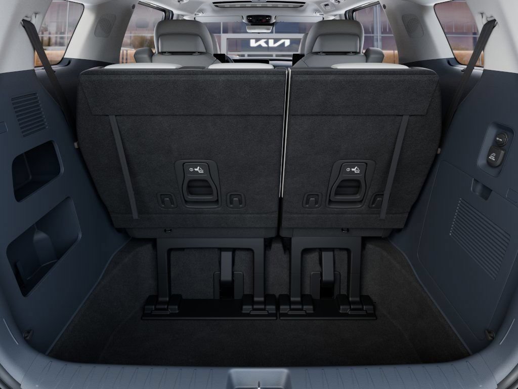 New 2025 Kia Carnival SX Prestige FWD image 19