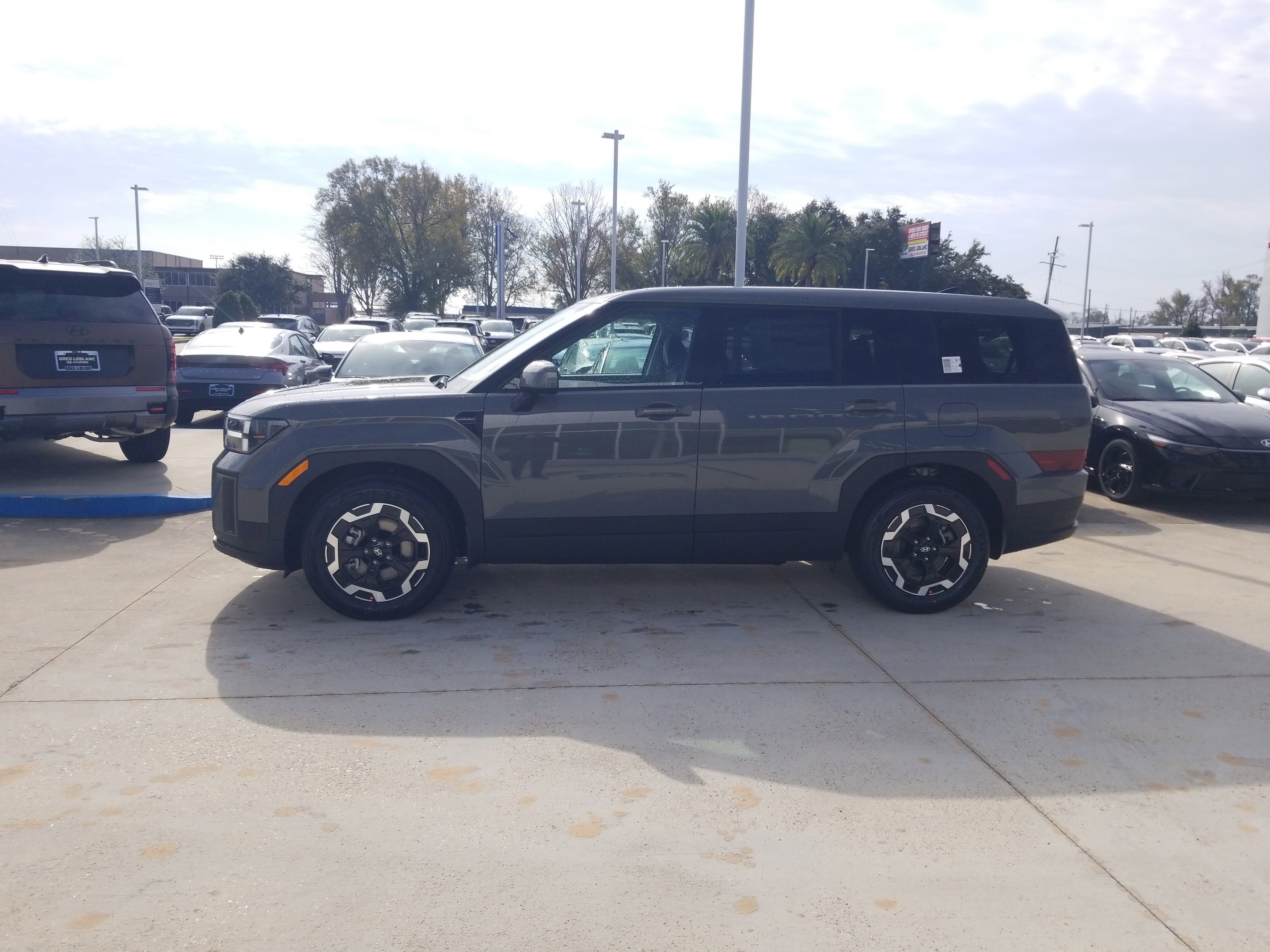 Used 2026 Hyundai Santa Fe SE image 4