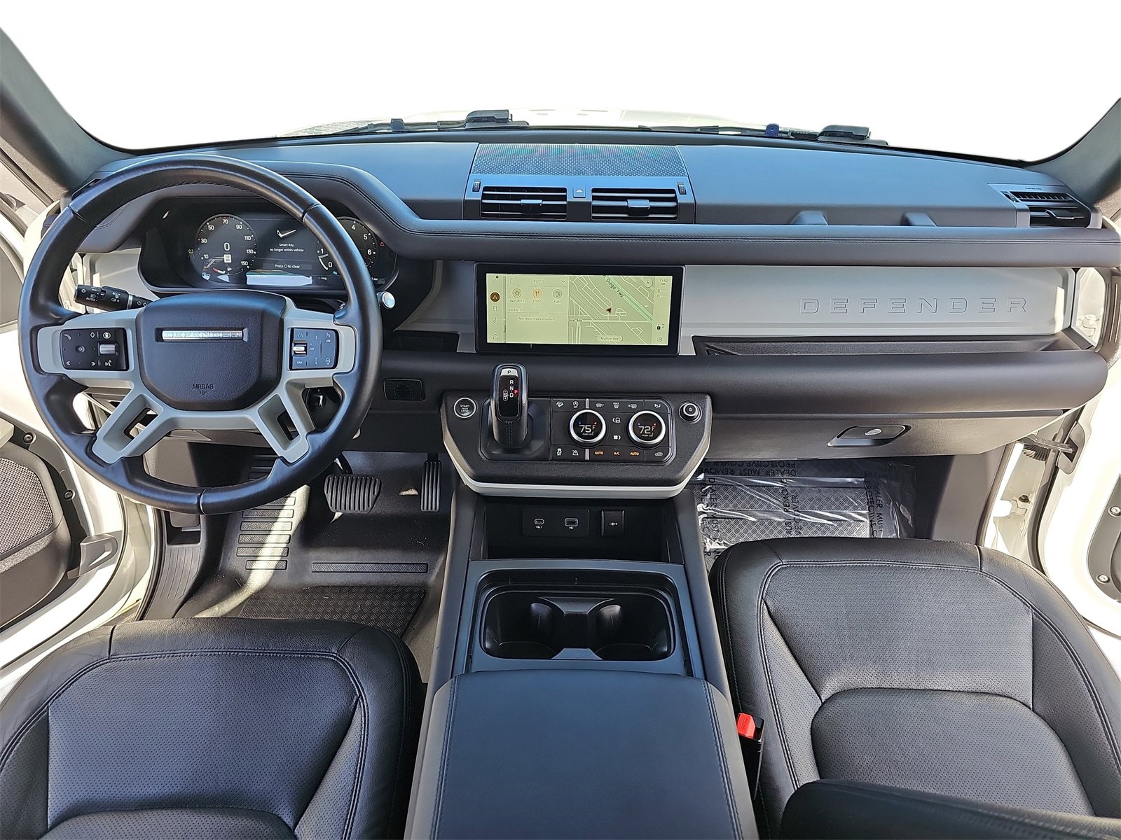 Used 2024 Land Rover Defender 90 S image 9