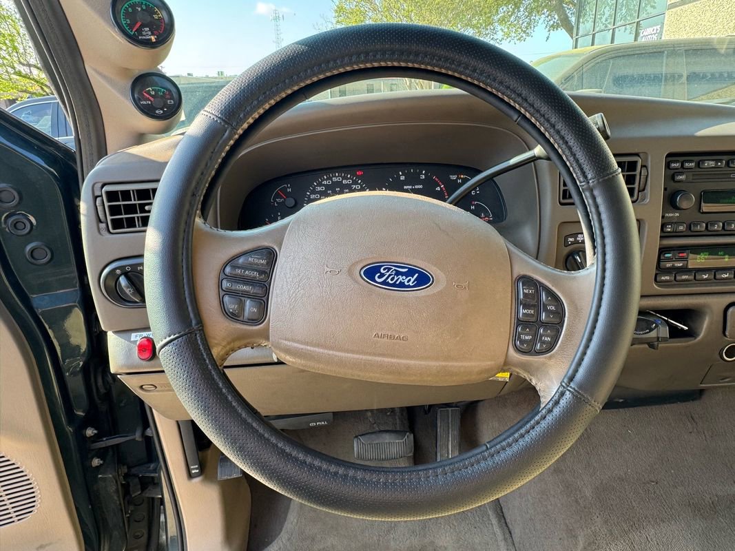 Used 2003 Ford Excursion Limited image 28