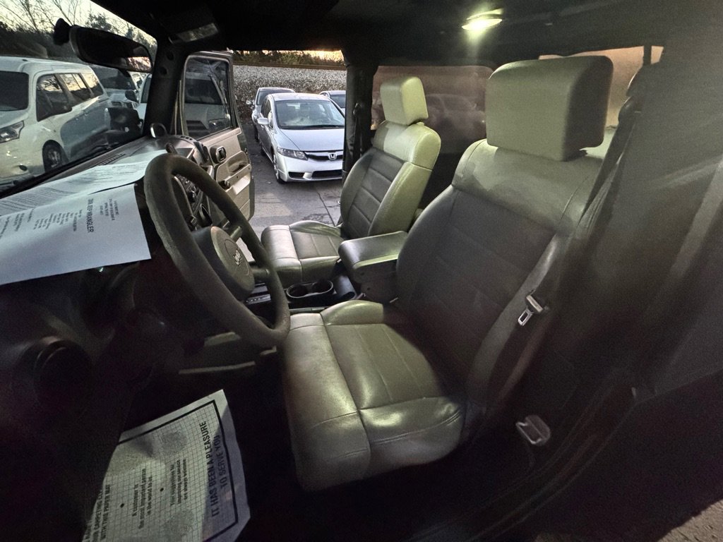 Used 2008 Jeep Wrangler X image 9