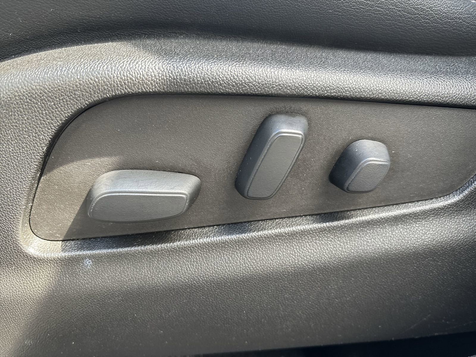 Used 2023 Cadillac XT4 Premium Luxury w/ Cold Weather Package image 13