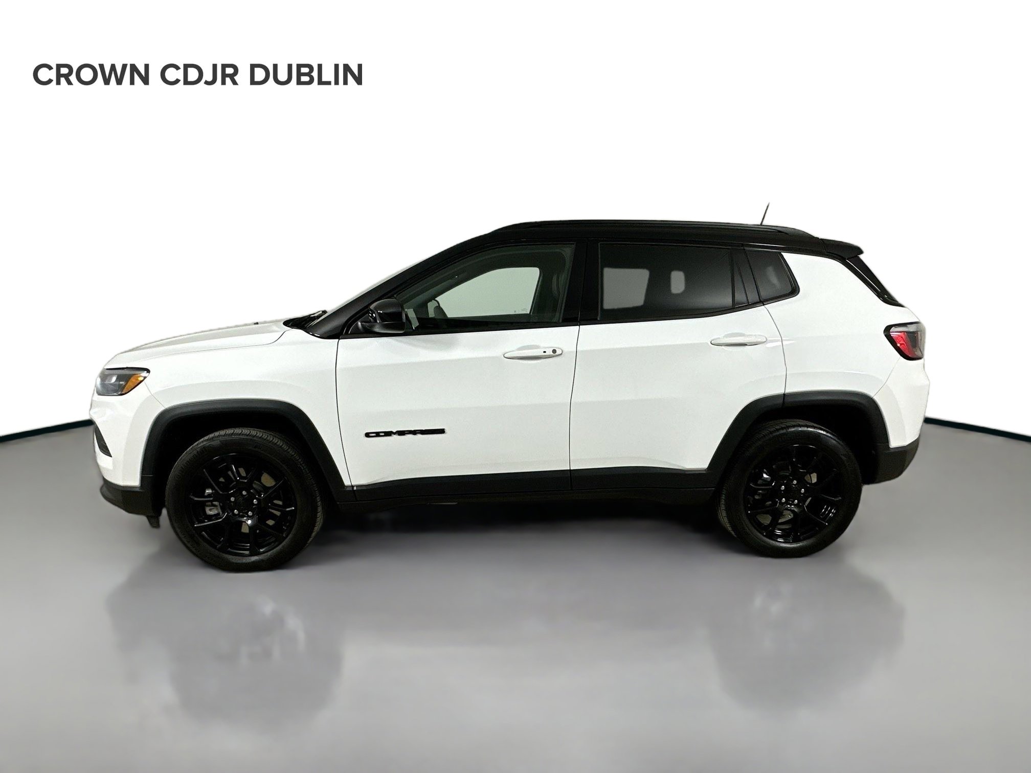 Certified 2023 Jeep Compass Latitude w/ Convenience Group AWD/4WD image 8