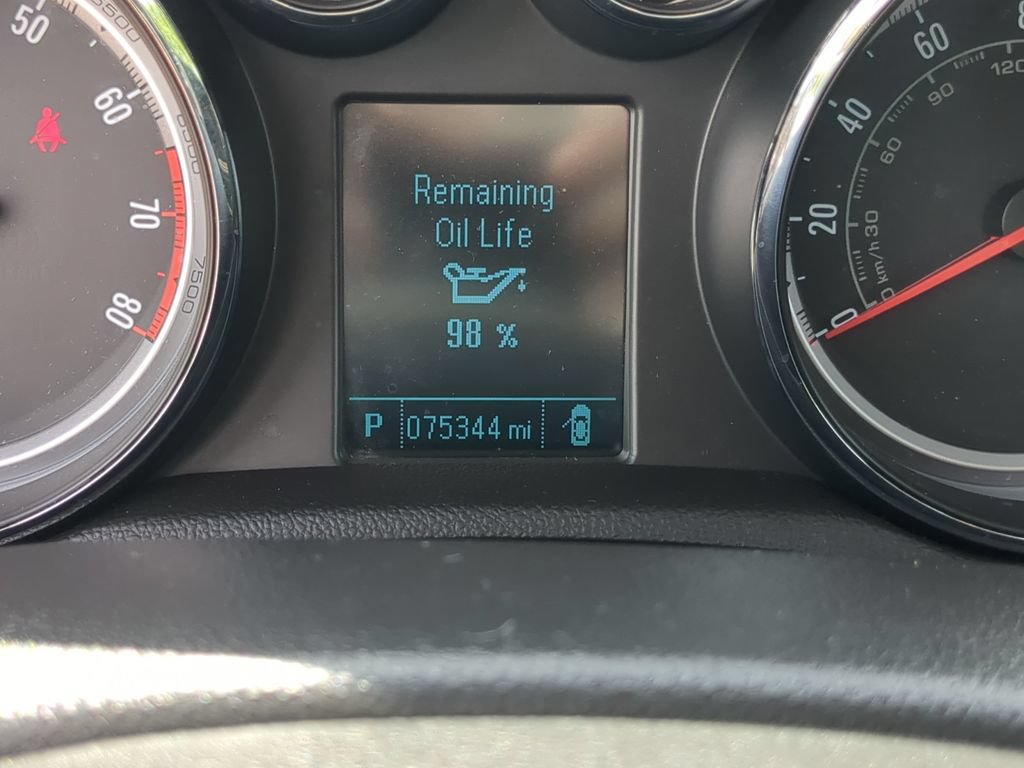 Used 2015 Buick Encore Convenience FWD image 30