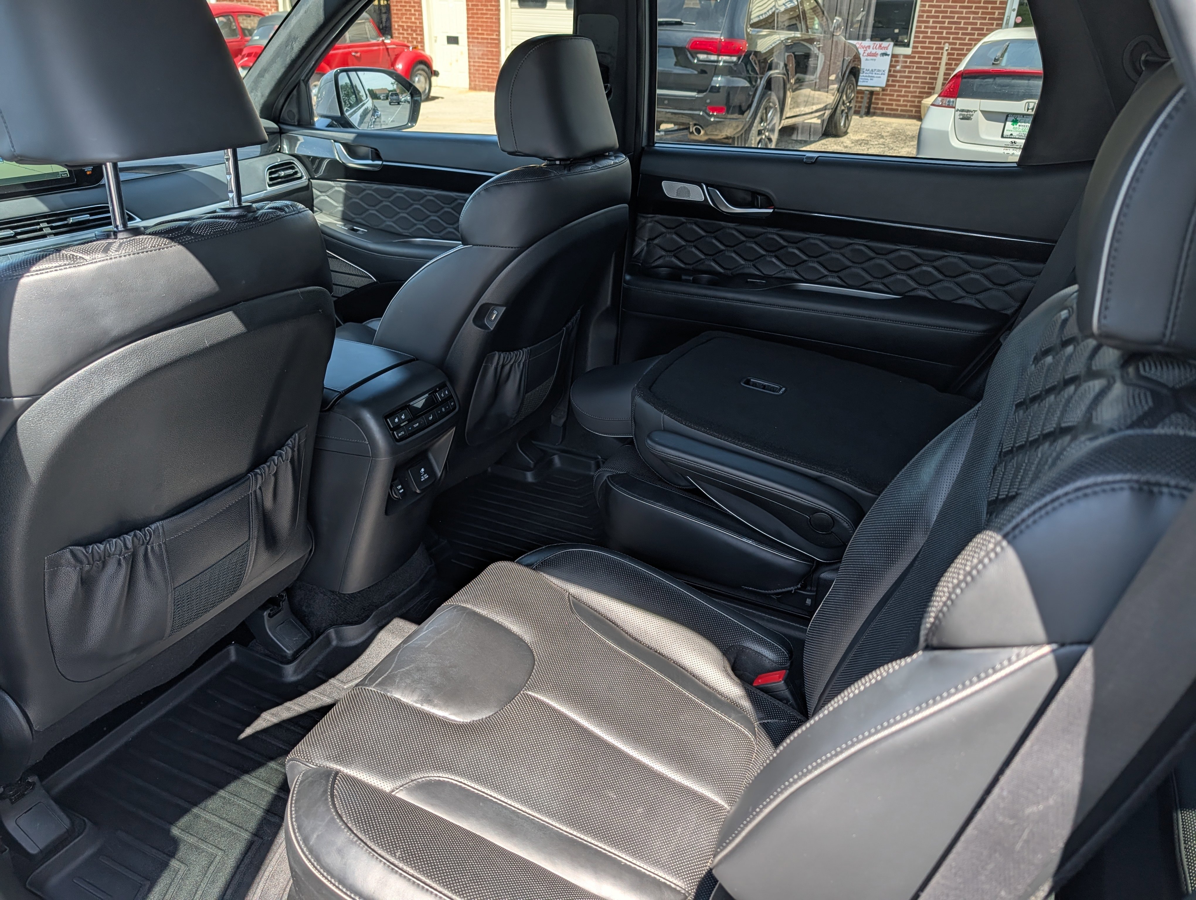 Used 2020 Hyundai Palisade Limited AWD/4WD image 23