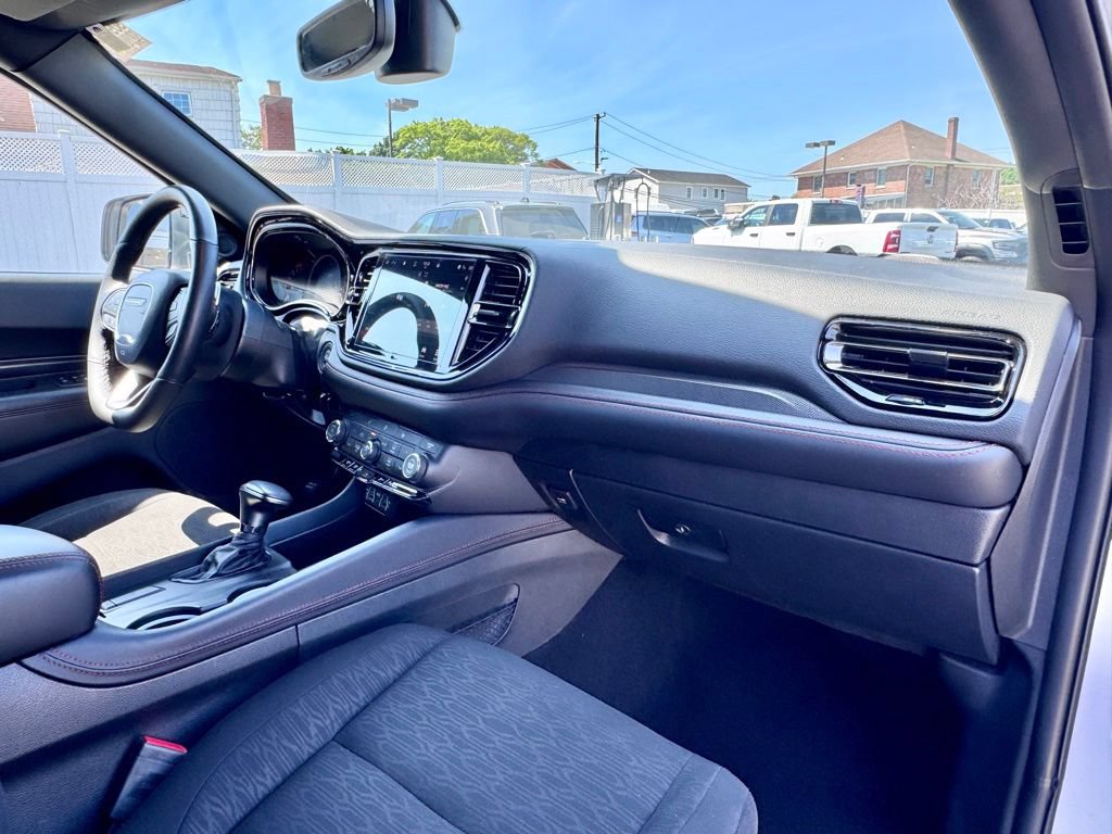 Certified 2025 Dodge Durango R/T w/ Blacktop Package AWD/4WD image 19