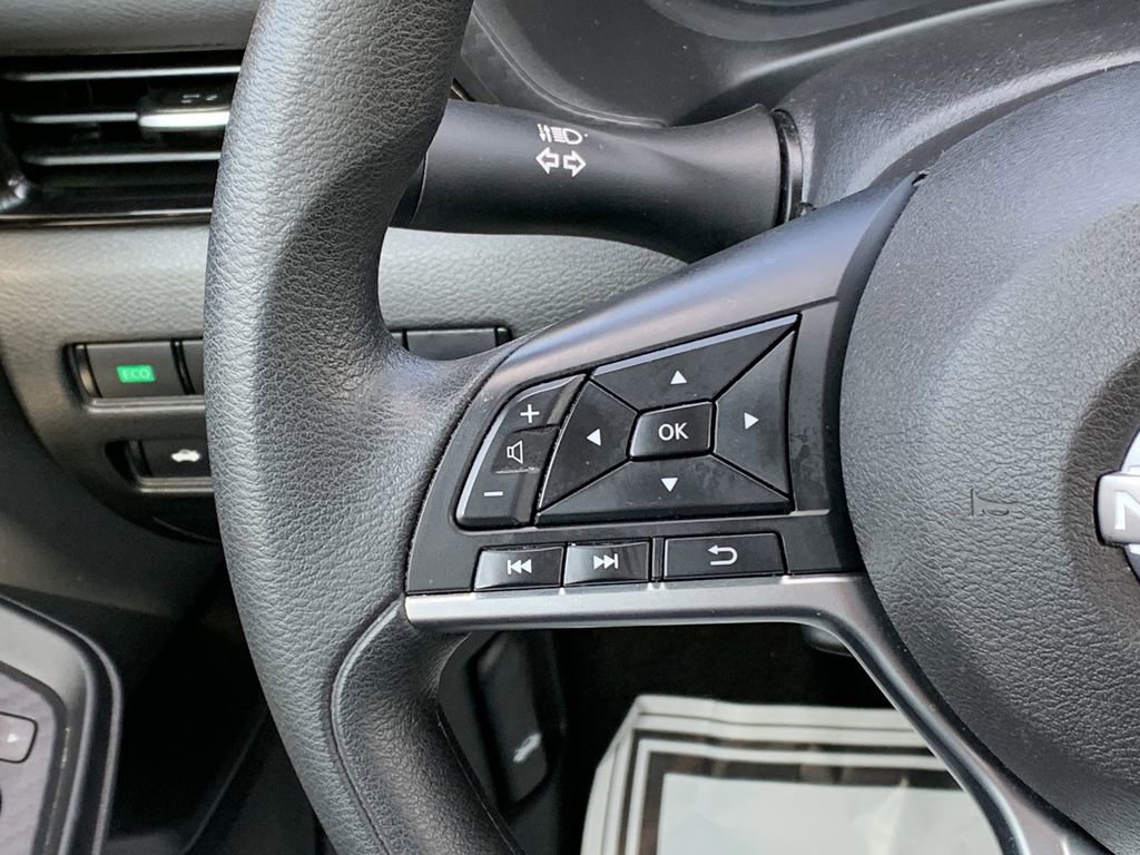 Used 2024 Nissan Sentra SV FWD image 12