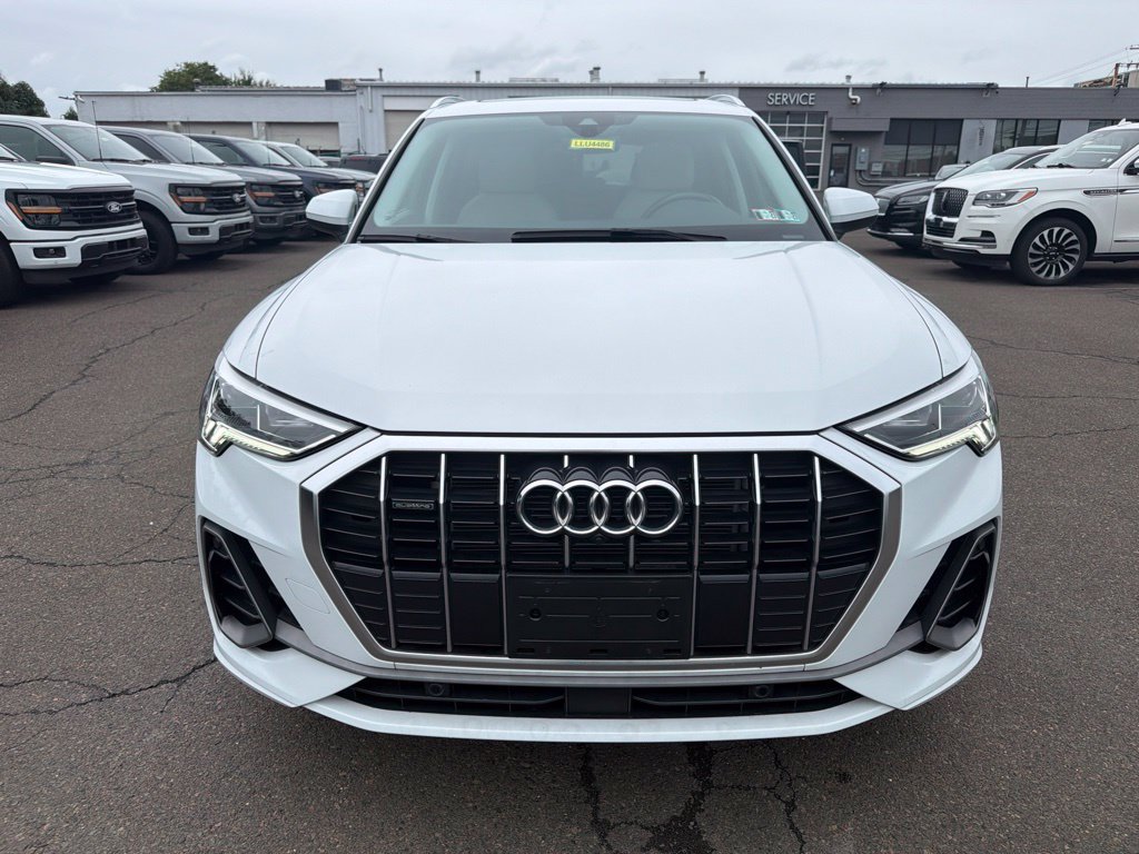 Used 2023 Audi Q3 2.0T Premium Plus w/ Premium Plus Package AWD/4WD image 8