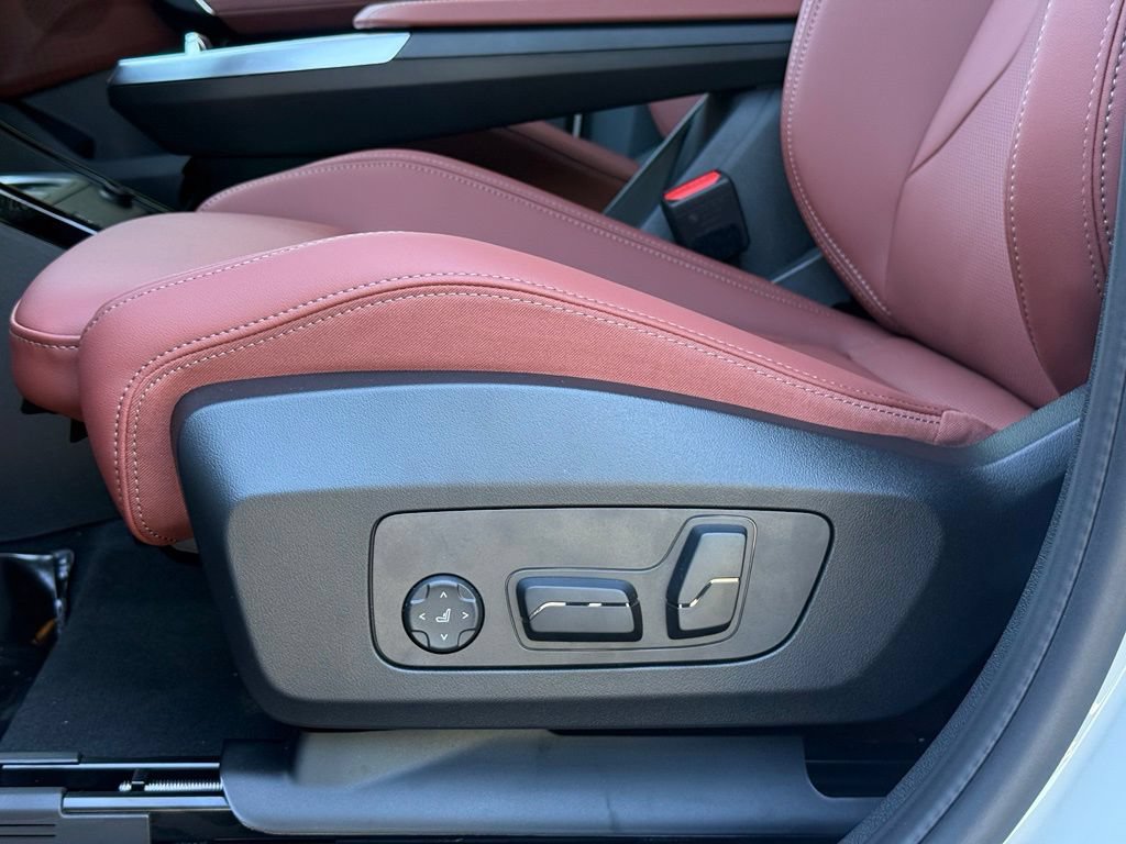 New 2026 BMW X1 xDrive28i w/ M Sport Package AWD/4WD image 13
