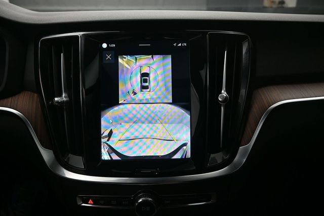 Certified 2025 Volvo S60 B5 Plus AWD/4WD image 12