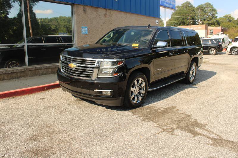 Used 2015 Chevrolet Suburban LTZ RWD image 3