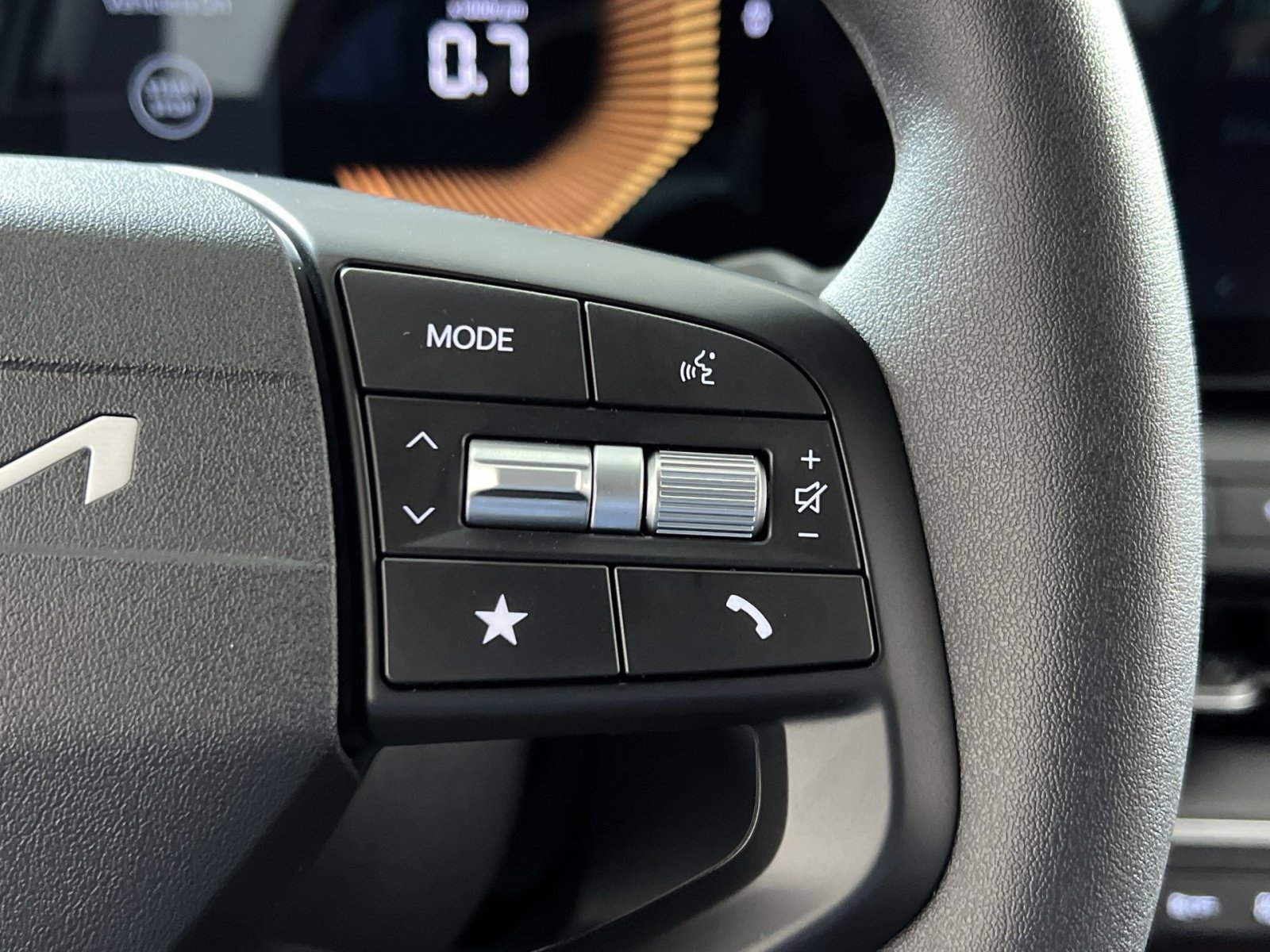 New 2025 Kia K4 LXS image 27