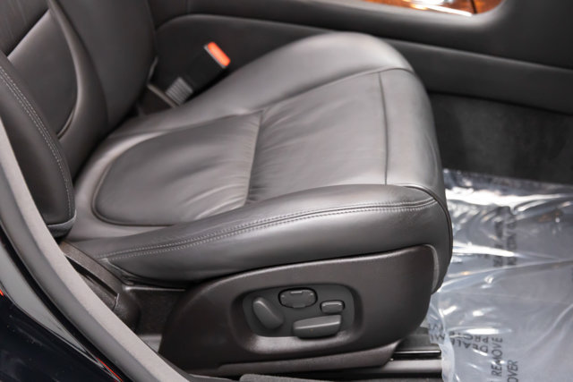 Used 2005 Jaguar XJ8 RWD image 57