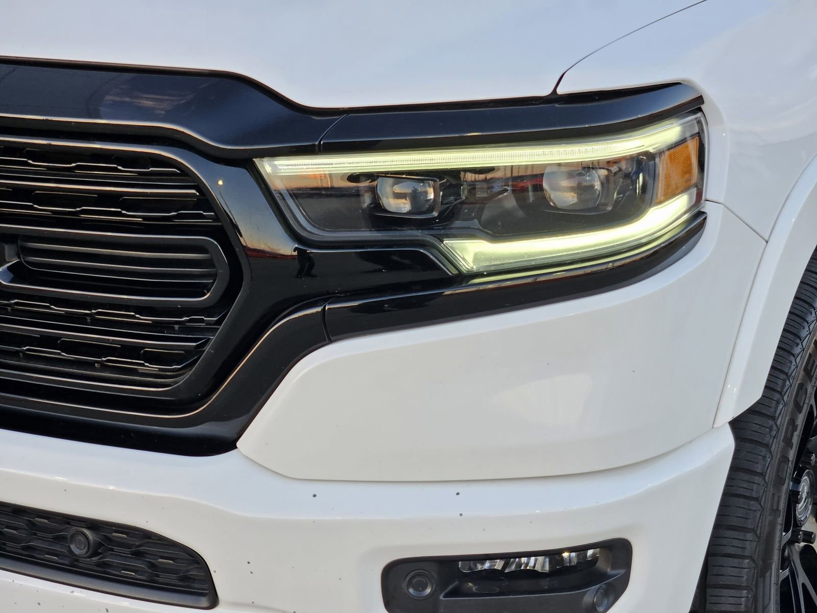 Used 2022 RAM 1500 Limited w/ Night Edition image 10