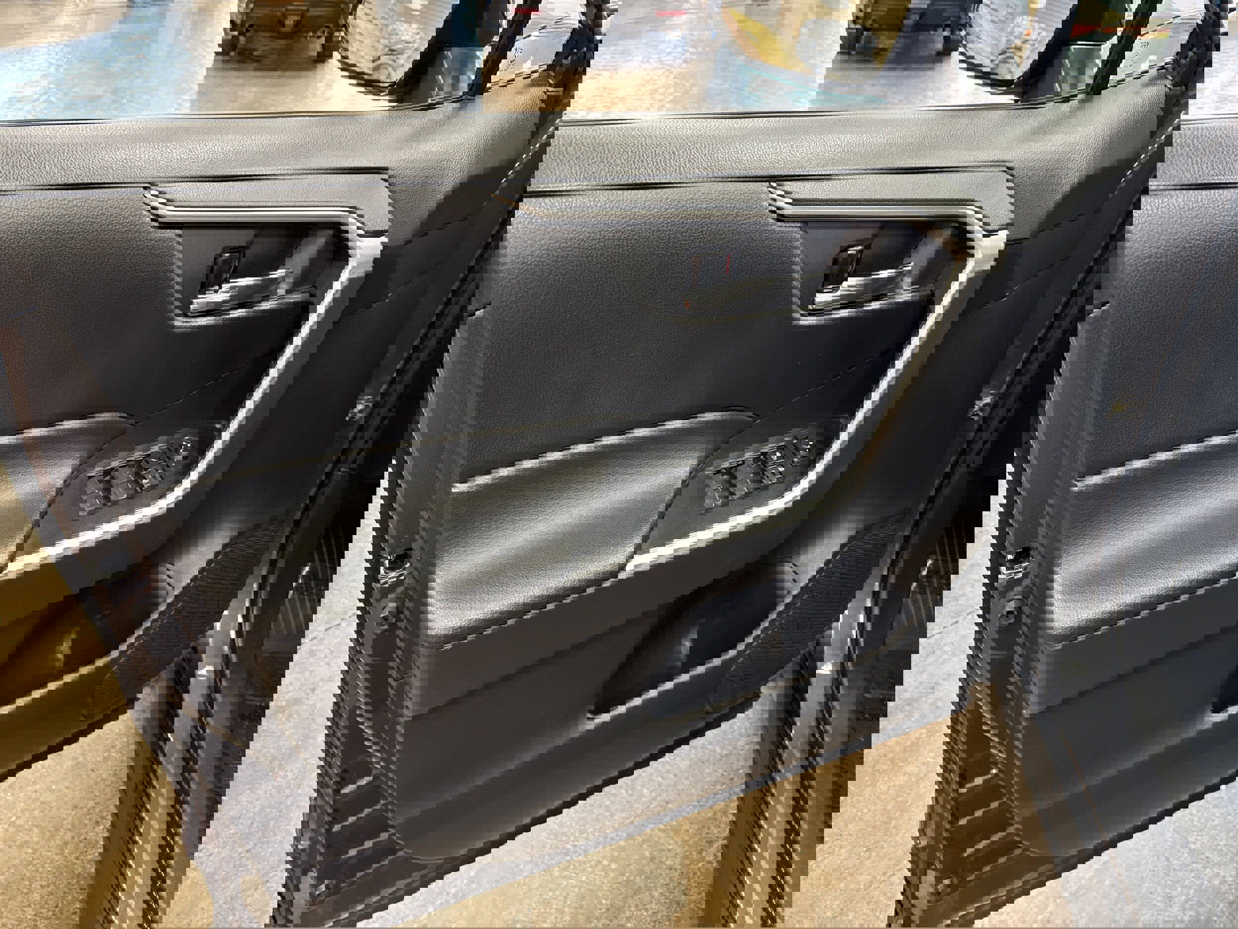 Used 2022 Toyota RAV4 XLE w/ XLE Grade Weather Package image 24