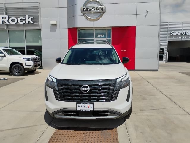 New 2026 Nissan Pathfinder SL AWD/4WD image 2