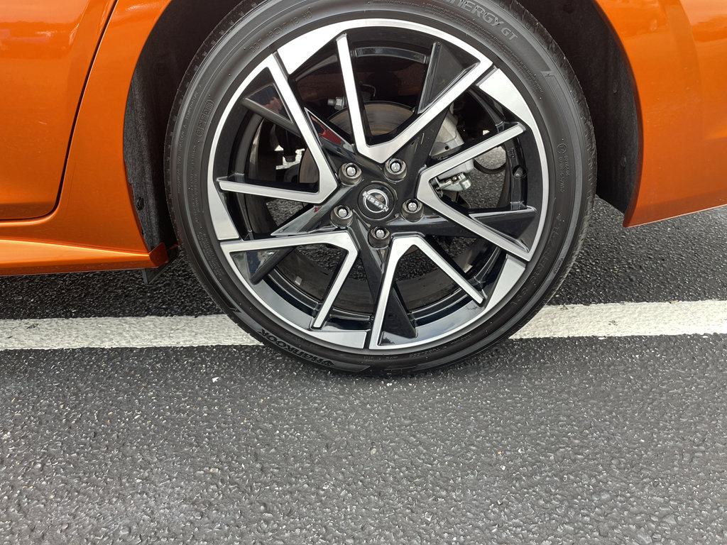 Certified 2025 Nissan Sentra SR image 25