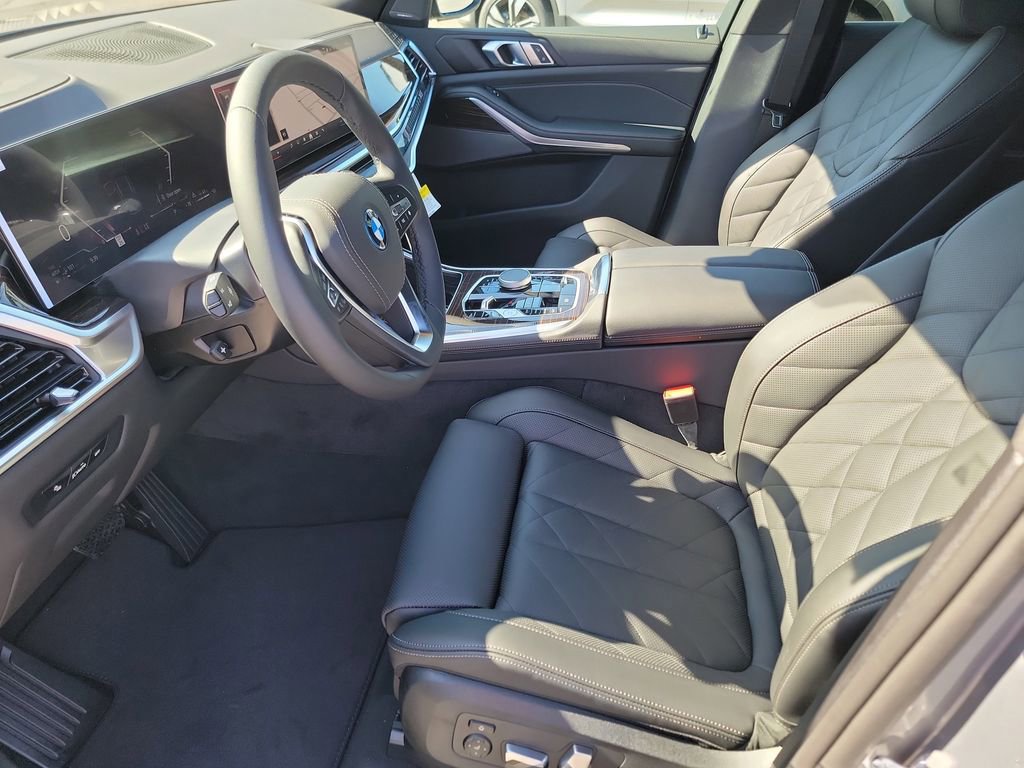 New 2026 BMW X5 xDrive50e w/ Premium Package image 7