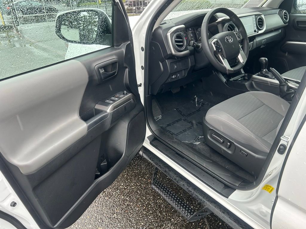 Certified 2023 Toyota Tacoma SR5 image 9