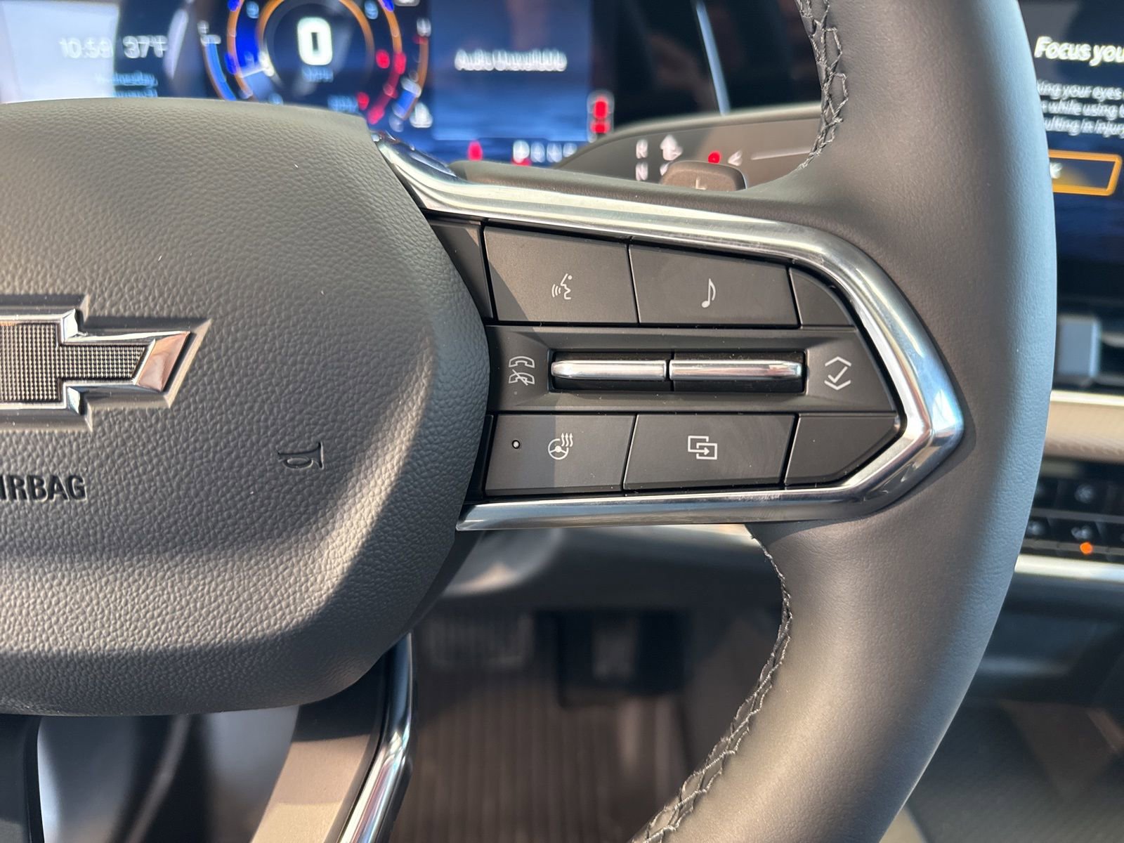 New 2026 Chevrolet Equinox ACTIV w/ Convenience Package III image 25