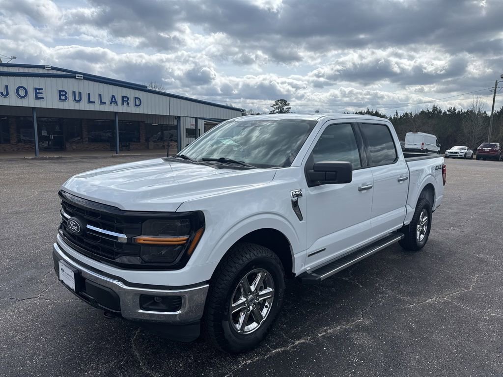 Used 2025 Ford F150 XLT w/ Equipment Group 301A Standard image 17