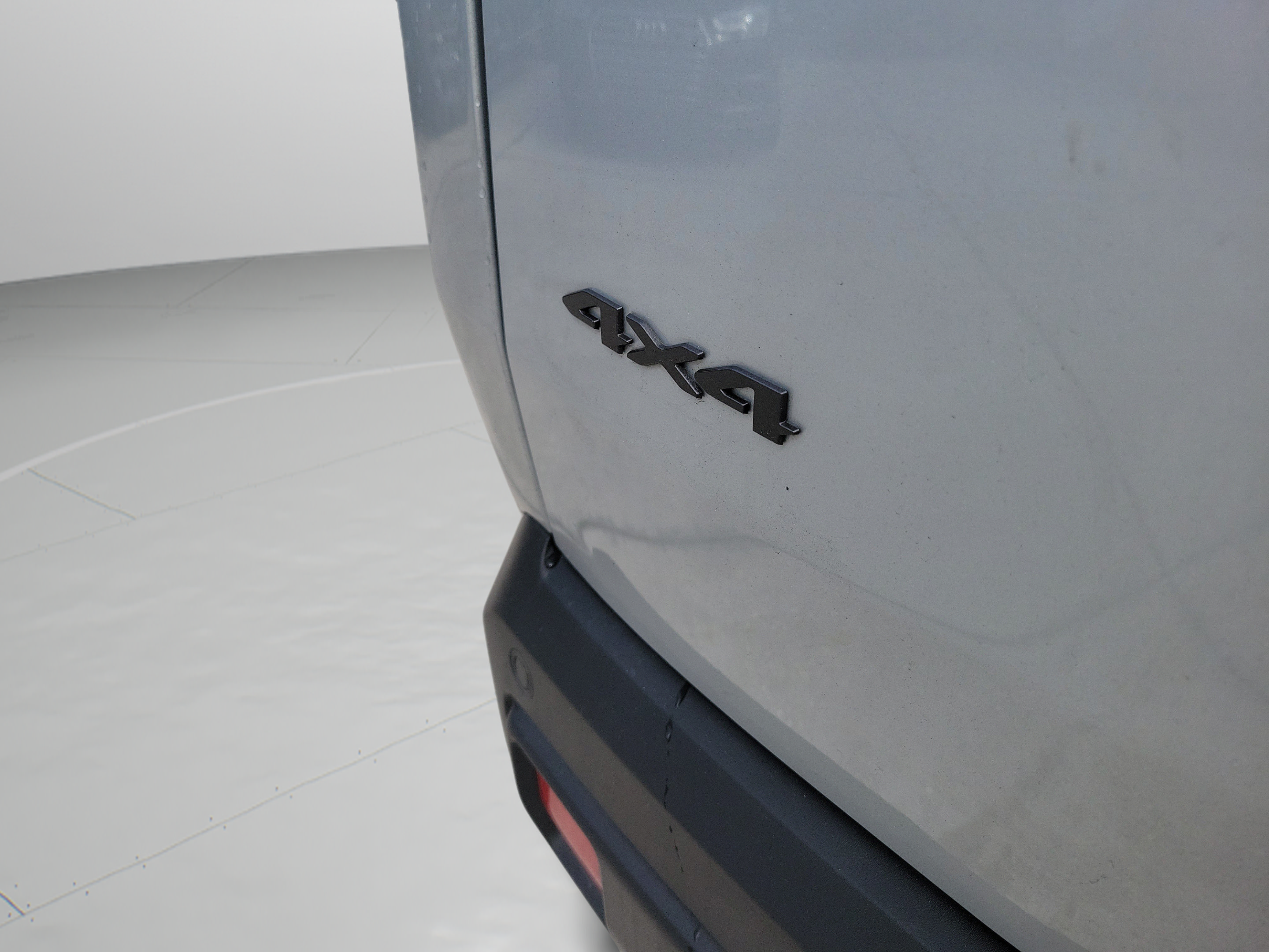 Used 2026 Jeep Cherokee Laredo AWD/4WD image 32