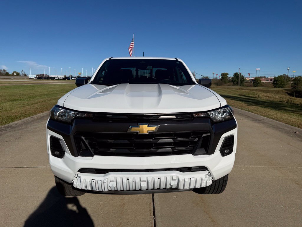 Used 2024 Chevrolet Colorado LT w/ LT Convenience Package RWD image 9